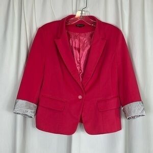 Countess, princess seams, fully lined, jacket, L but runs small, EUC.